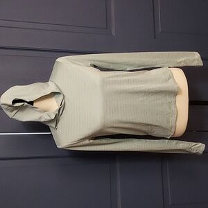 5/$40 Reebok quick dry performance long sleeve hoodie x small no wear Light blue